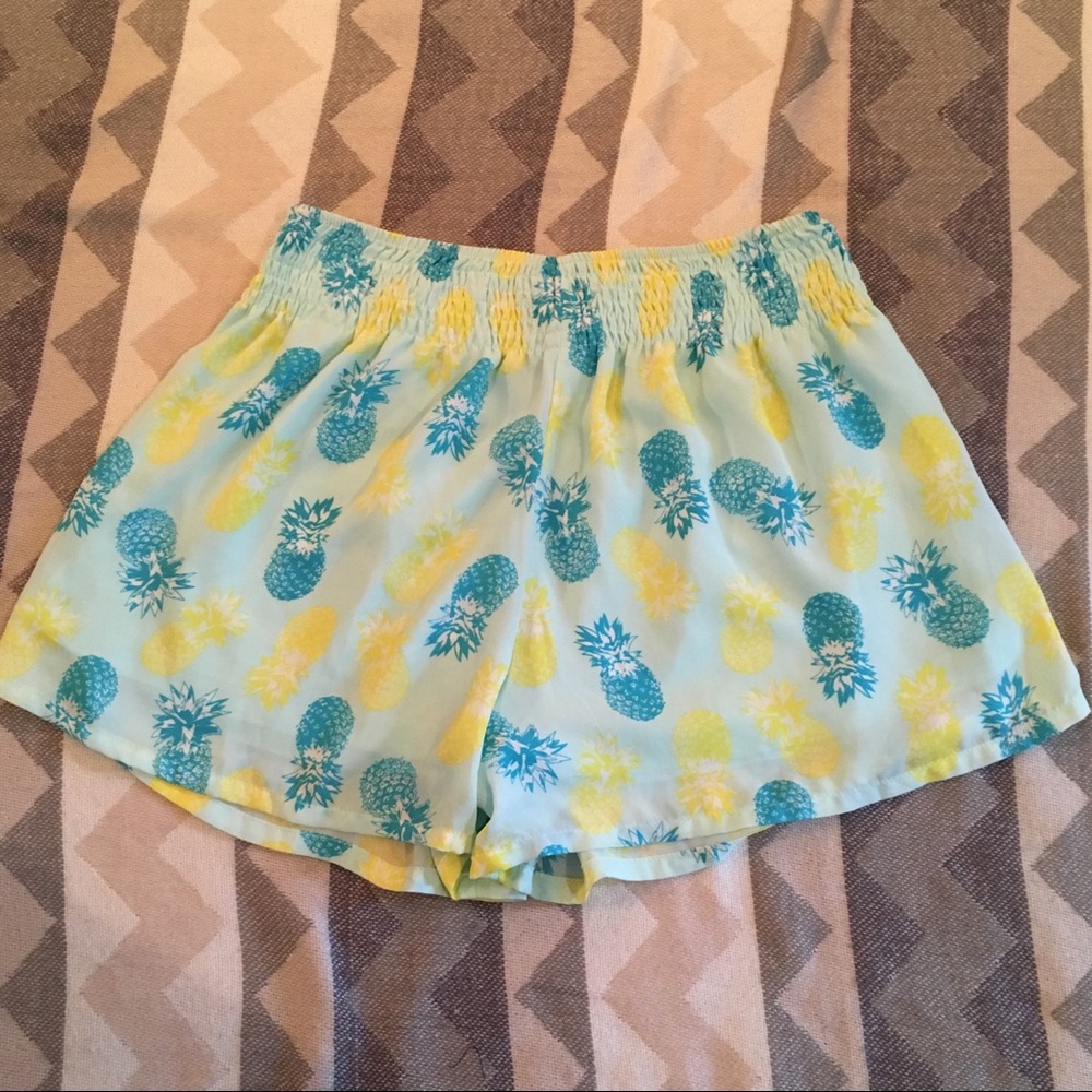 Women's Freebird Pineapple Shorts